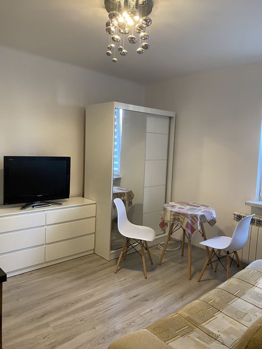 Mieszkanie do wynajęcia ścisłe centrum [parking na zamkniętym osiedlu]