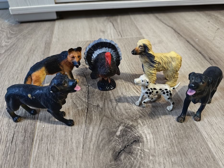 Figurki pies schleich i inne