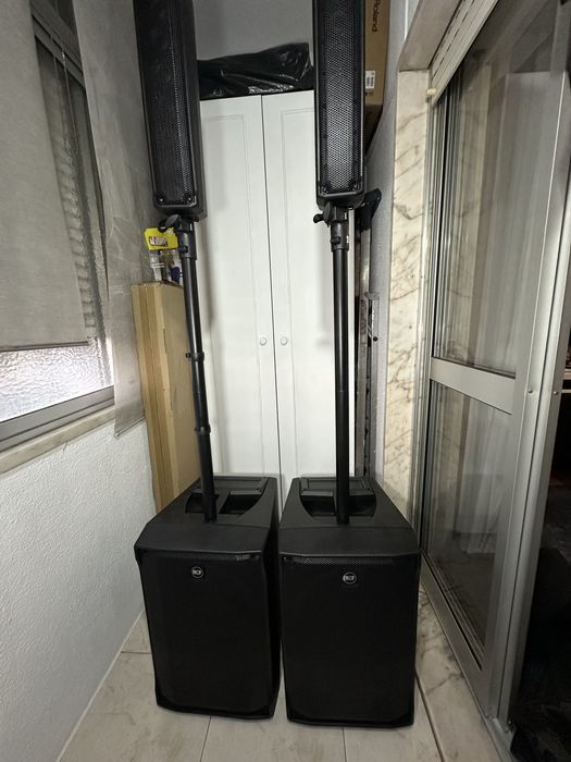 Colunas PA RCF EVOX J8