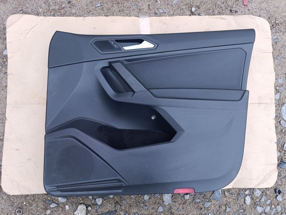 Карта двери передняя правая Volkswagen Tiguan 2015-2020 Allspase Ориг
