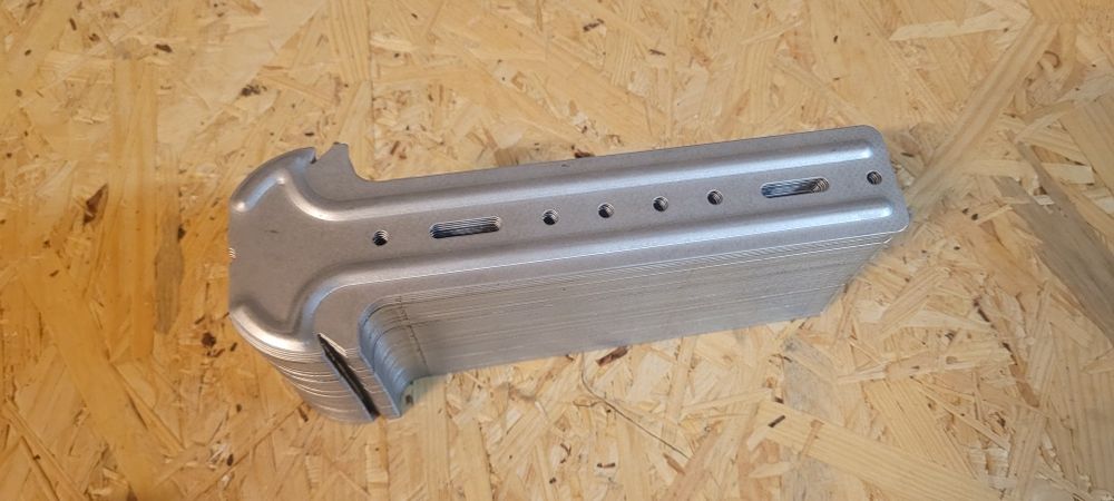 Wieszak kotwiwy do poddaszy 18cm  86szt