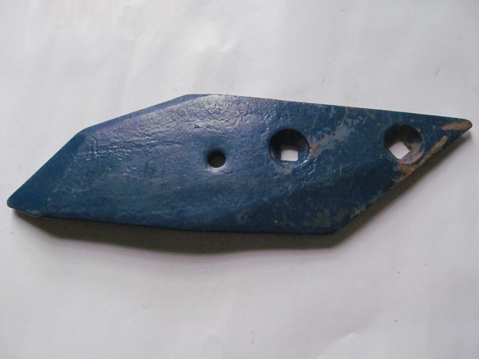 Долото праве до плуга Лемкен  з напайкою