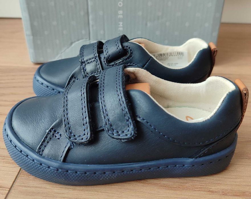 Дитячі туфлі Clarks. Натуральна шкіра. Розміри 22; 25,5; 27