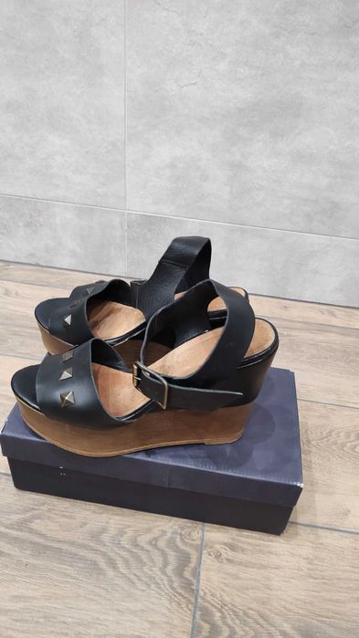 Buty damskie skórzane sandały na koturnie Ryłko 38/39 25,5 stan bdb