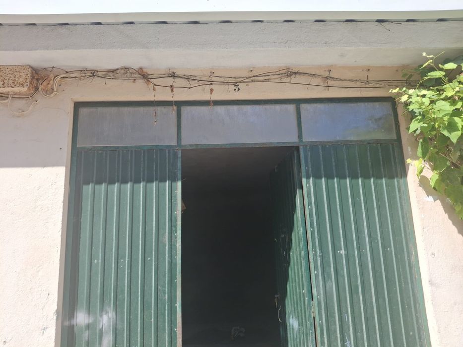 Garagem na Rua dos Lírios 34, Mem Martins