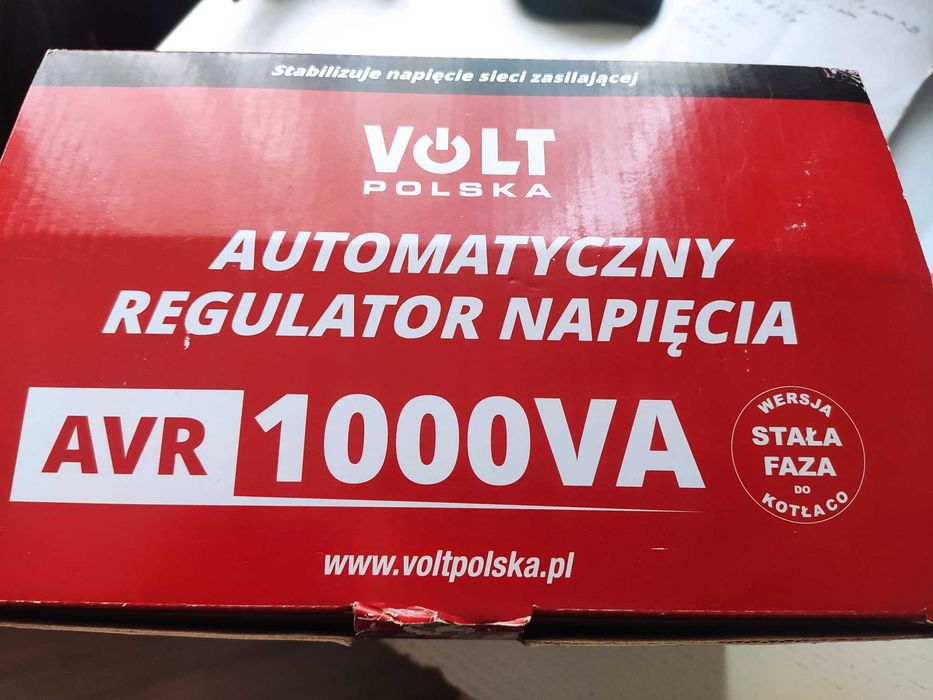 Стабілізатор напруги Volt Polska AVR1000VA