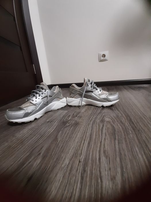 Продам  кросівки  Nike