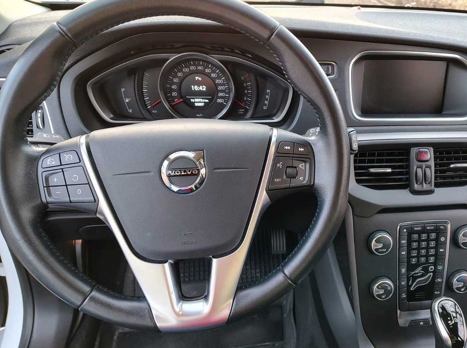 Volvo V40 Para Peças - Há Peças