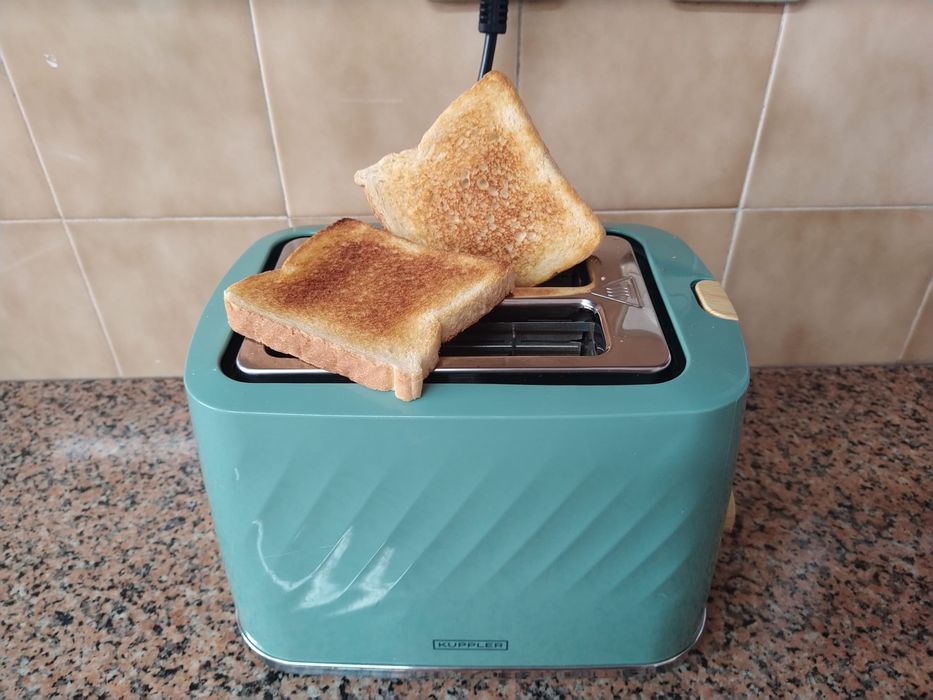 Torradeira  tostadeira grelhador assador casa quarto apartamento vivenda carro cozinha escritório gabinete.