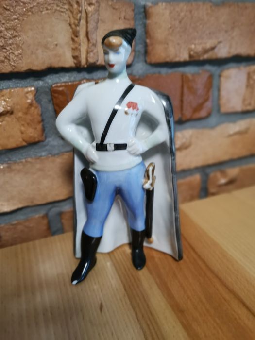 Фарфоровая статуэтка. "Ординарец" (Красноармеец)