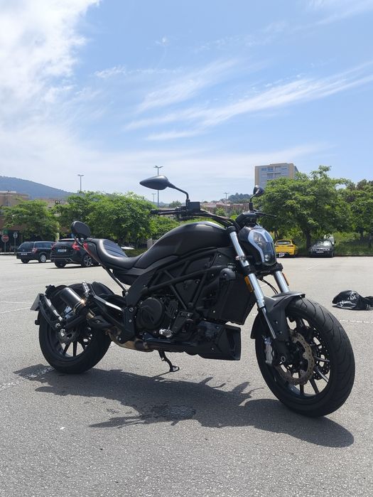 Benelli 502c 2023 10500 kms