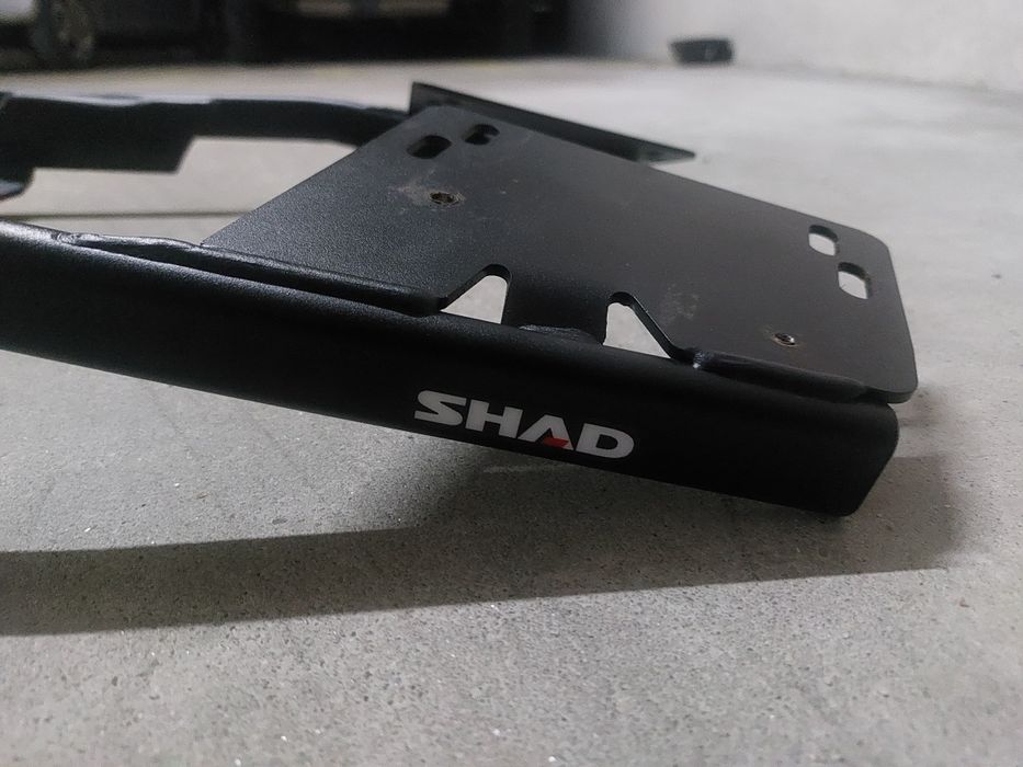 Suporte para Top case Shad novo para X Max 300 de 2024