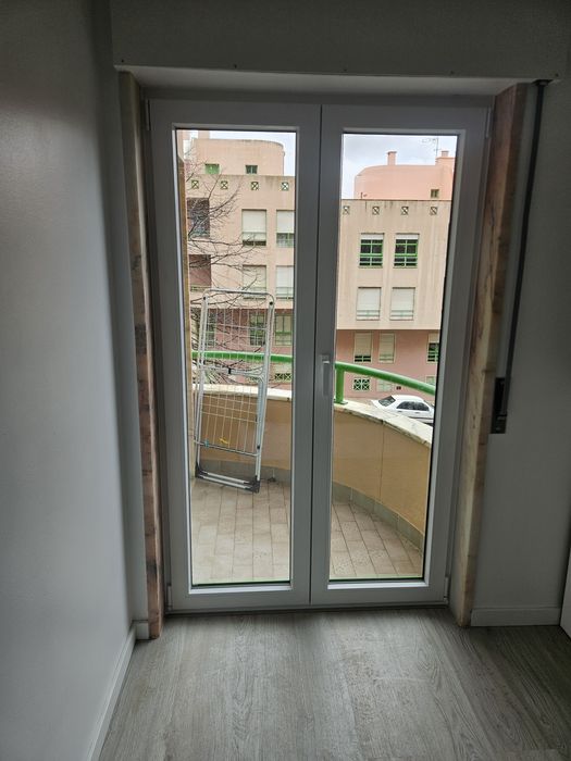 Caixilharia pvc & estores