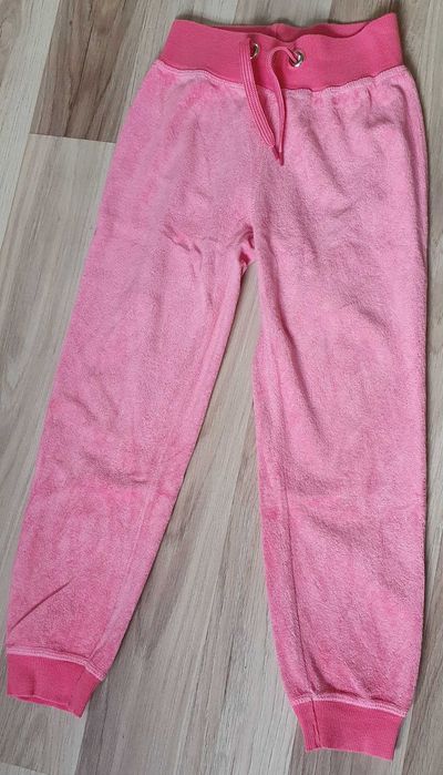 Spodnie dresowe rozm.110-116