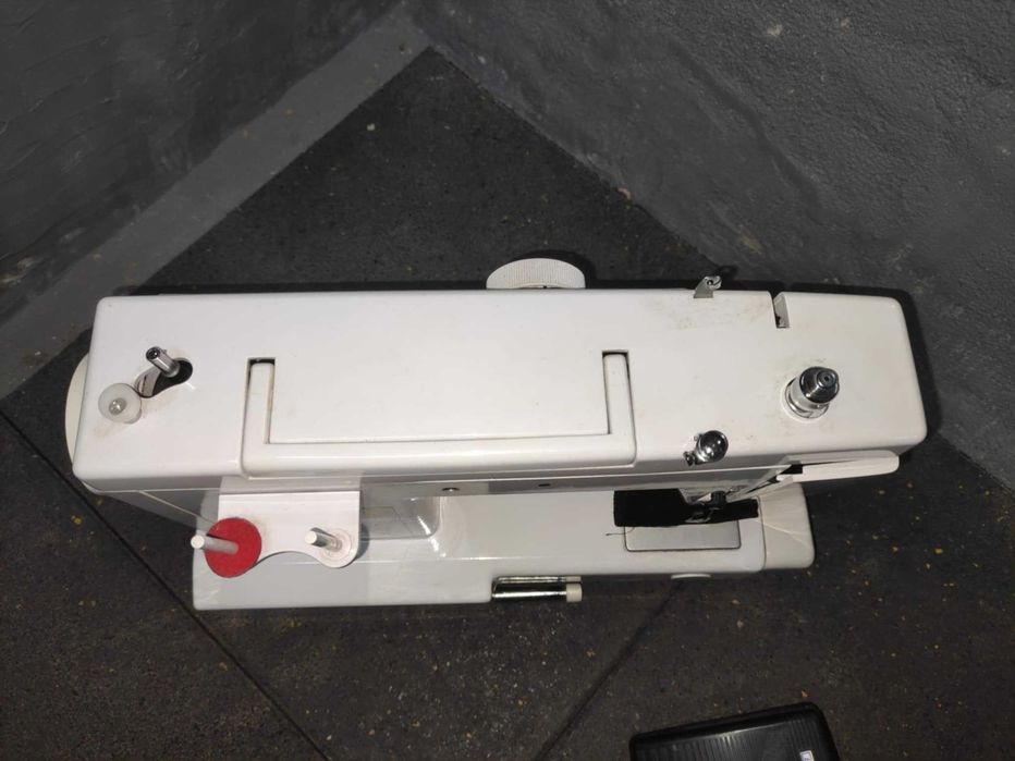 Maszyna do szycia Tesco wielofunkcyjna domowa