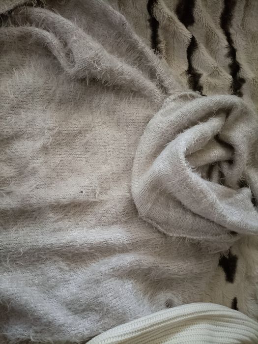 Swetry ciepłe/łączna wartość 40