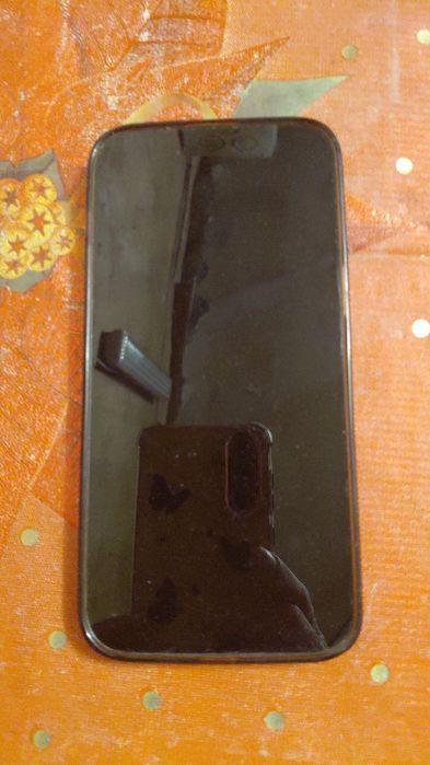 iPhone( Lock )рабочий на запчасти