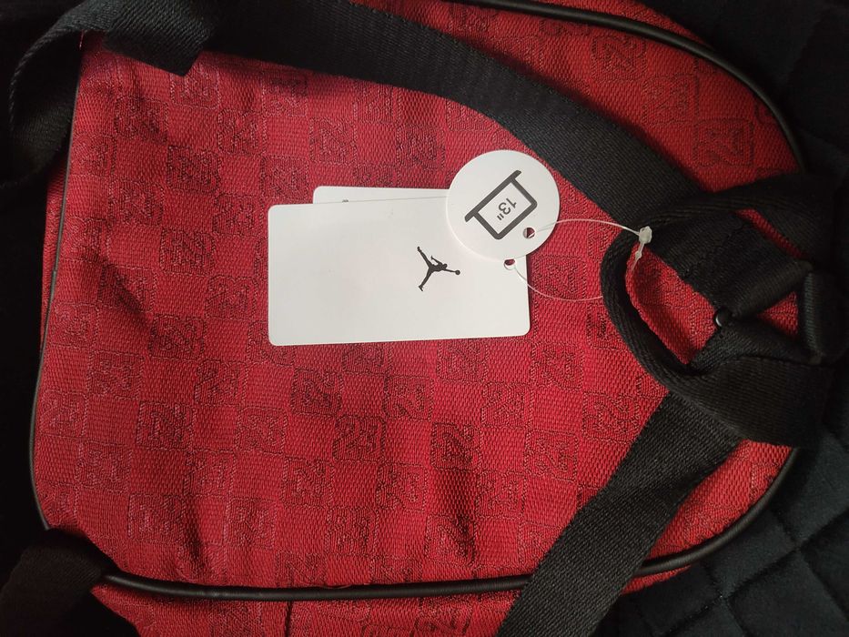 Stylowy Mini Plecak Jordan – Streetwearowy Must-Have