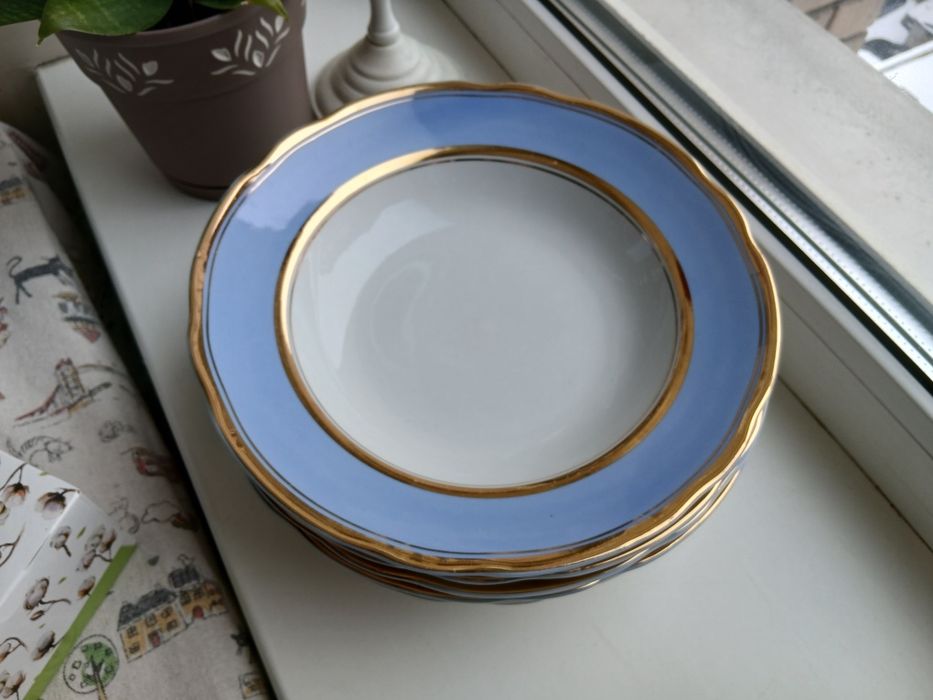 Глибокі тарілочки. Блакитні тарілки із позолотою. Коростень