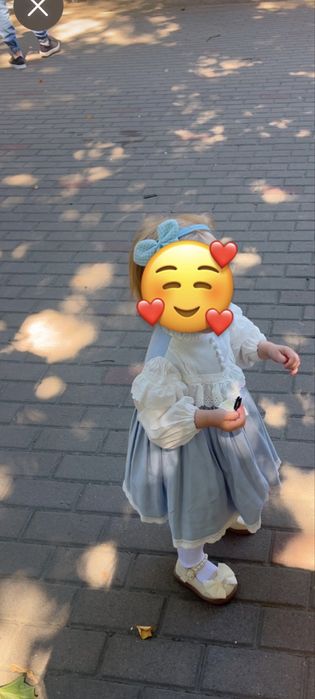 Сукня для дівчинки на святкування рочку