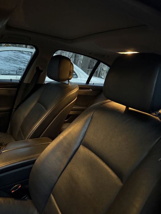 BMW F10 535i XDrive 2012