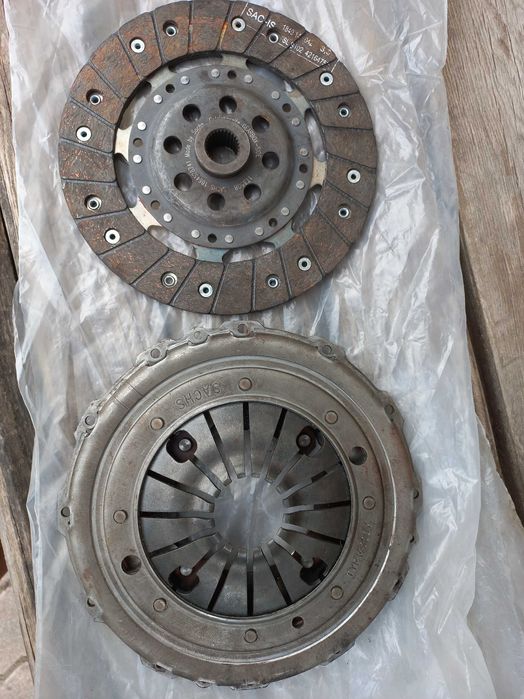 Автозапчастини VW