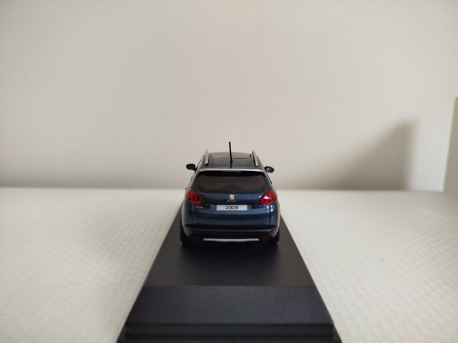 Miniatura Peugeot 2008 Nova 1/43
