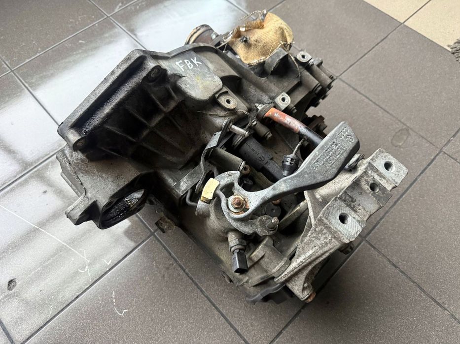 SKRZYNIA BIEGÓW 2.3 V5 FBK VW GOLF IV 2003