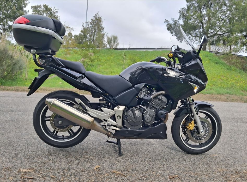 Honda CBF 600 imaculada