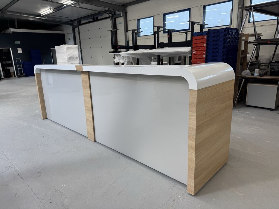 Recepcja,lada,wym 380/110 uzywana,poleasingowa