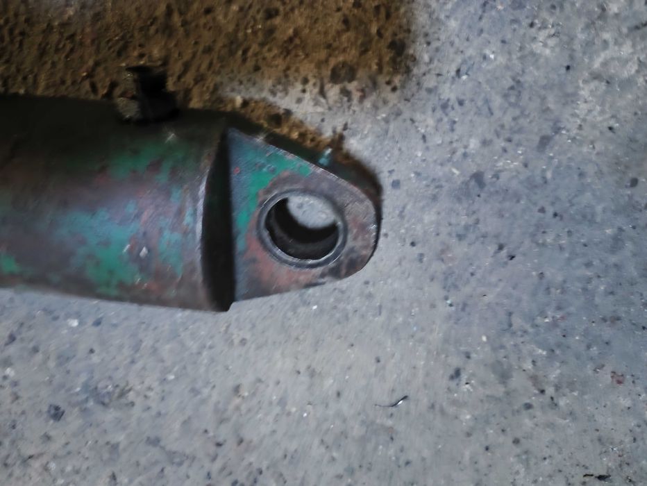 Silownik dwustronnego dzialania orginal