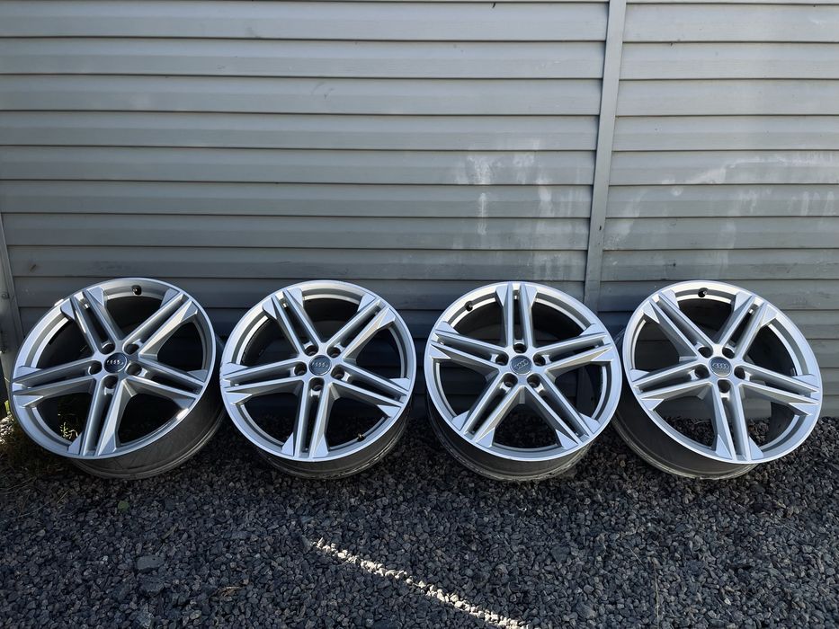 Продам комплект оригінальних дисків Audi 5/112 R20 5*112 20