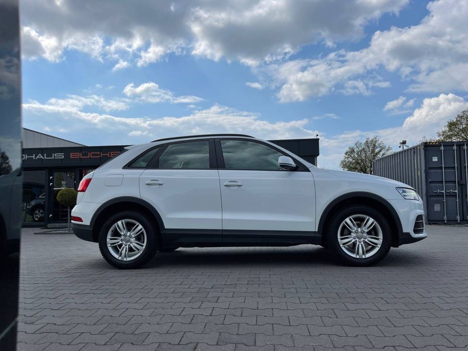 Audi Q3 2018 VIN WAUZZZ8U6JR061923 фото оголошення 4 з 8