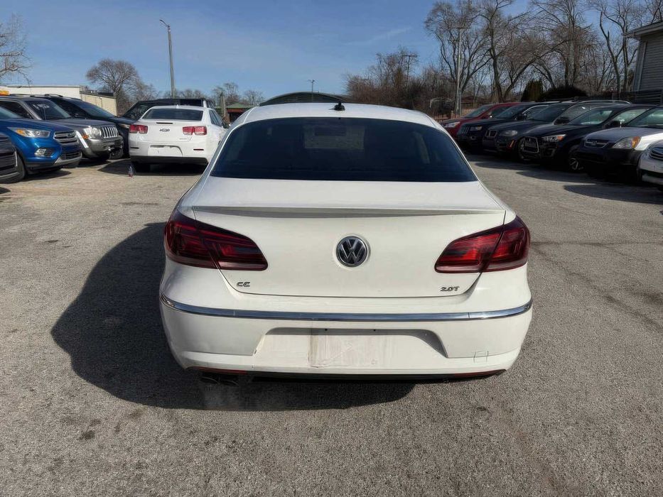 Volkswagen CC Sport      2013