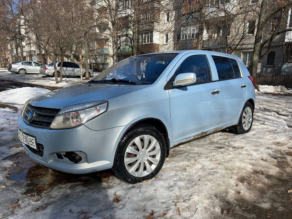 Продам або обміняю Джилі крос