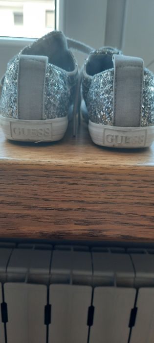 Buty firmy guess 31