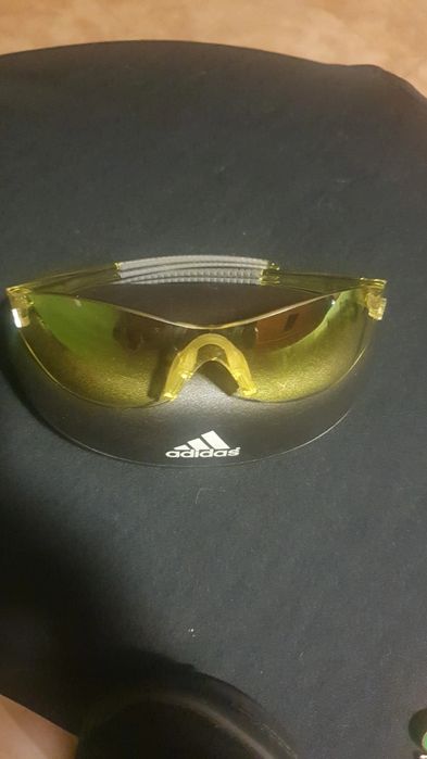 Oculos de ciclismo Adidas novos