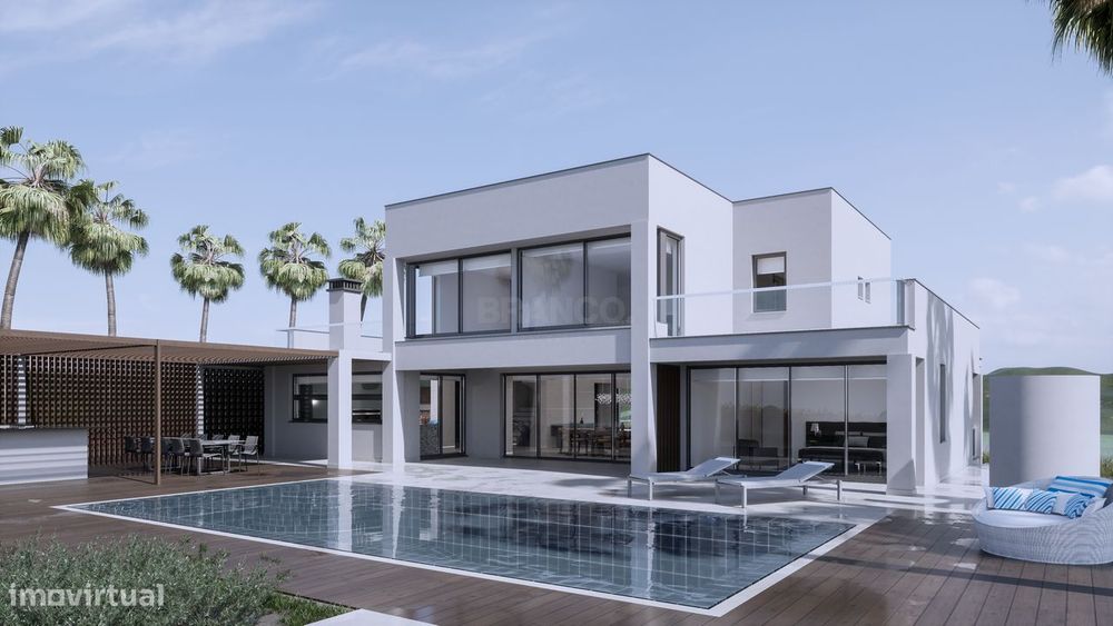 T4 Villa with Swimming Pool | Funchal, Lagos
