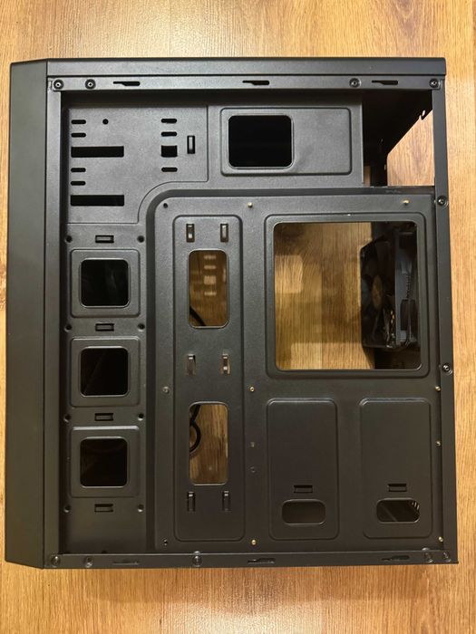 Корпус Zalman ZM-T6 Black: 700 грн. - Комплектуючі та аксесуари Київ на Olx