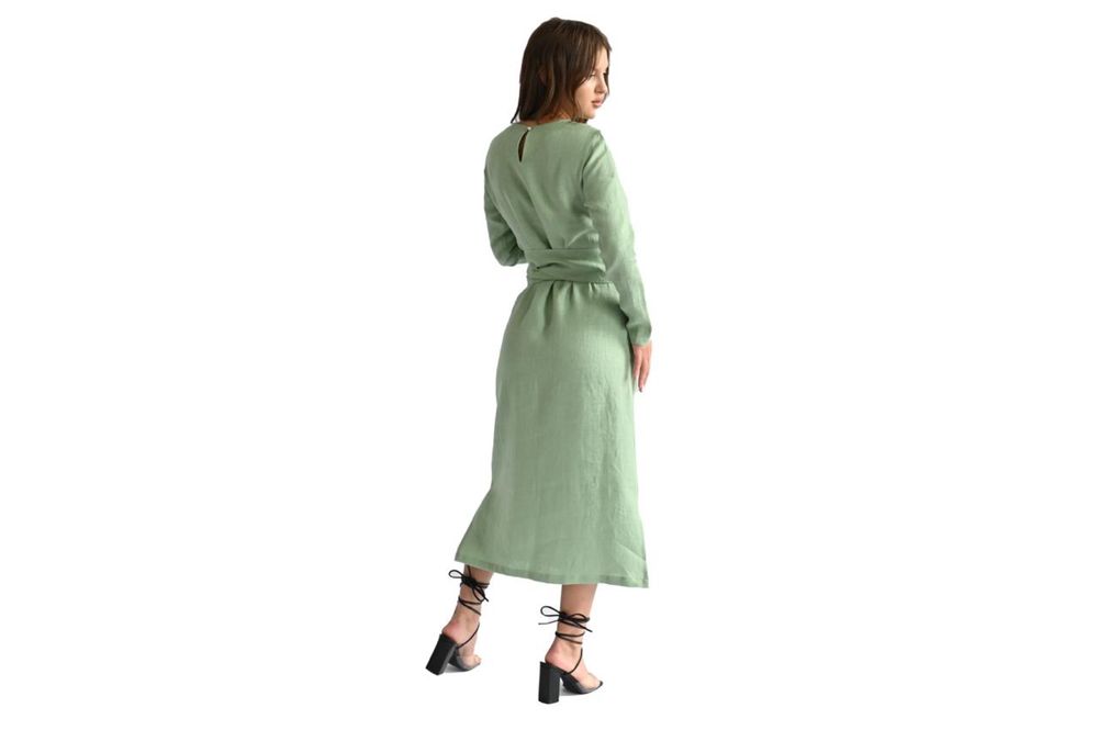 Nowoczesna lniana sukienka