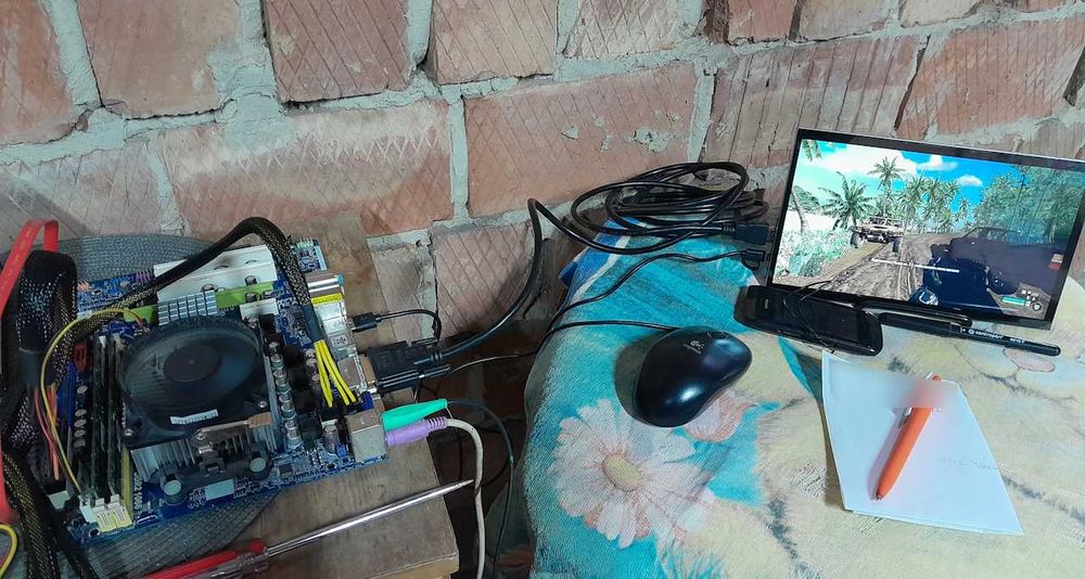ASRock K10N78M + Athlon 64X2 4200+