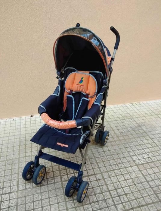 Carrinho de bebé, conjunto de Rua Duo Pierre Cardin, carrinho passeio e ovo. como novo!! Oportunidade