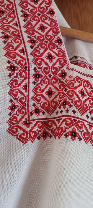 Вишиванка жіноча