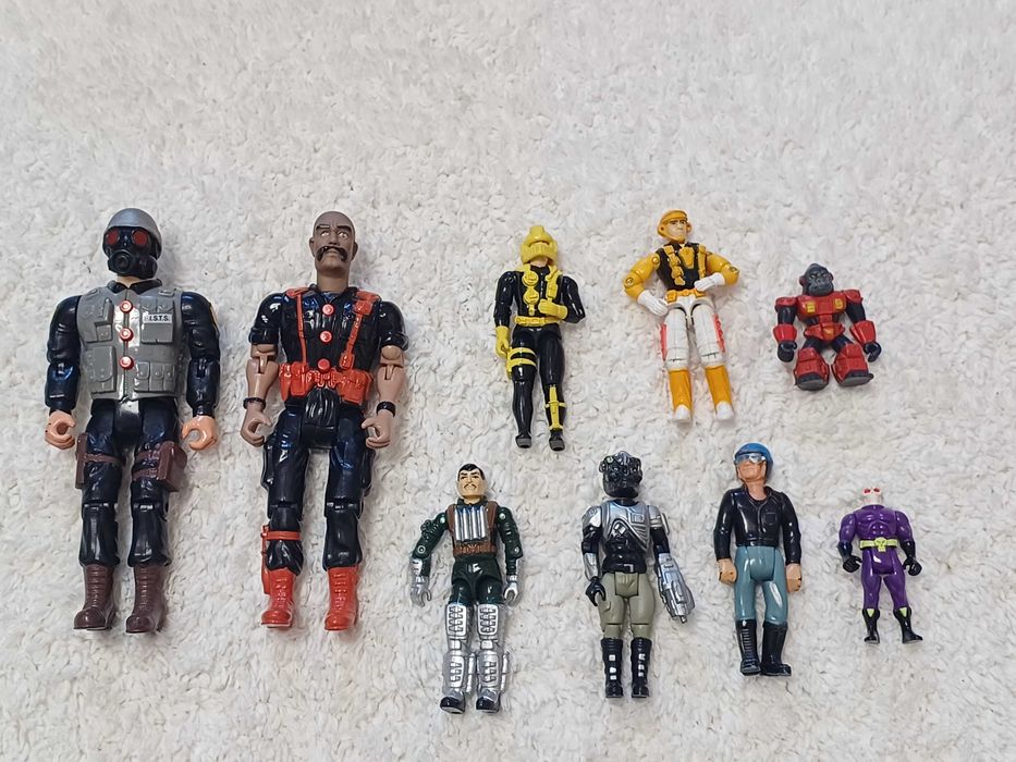 Вінтажні фігурки. Joe Black Red Raven Gorilla Battle Beasts