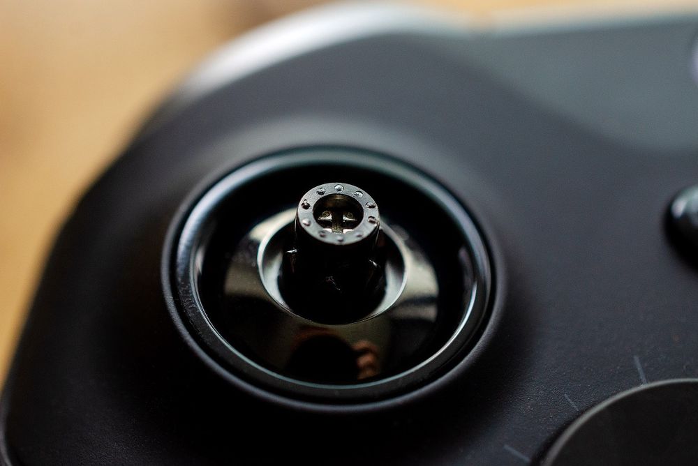 Нові Xbox Elite controller 2 1797