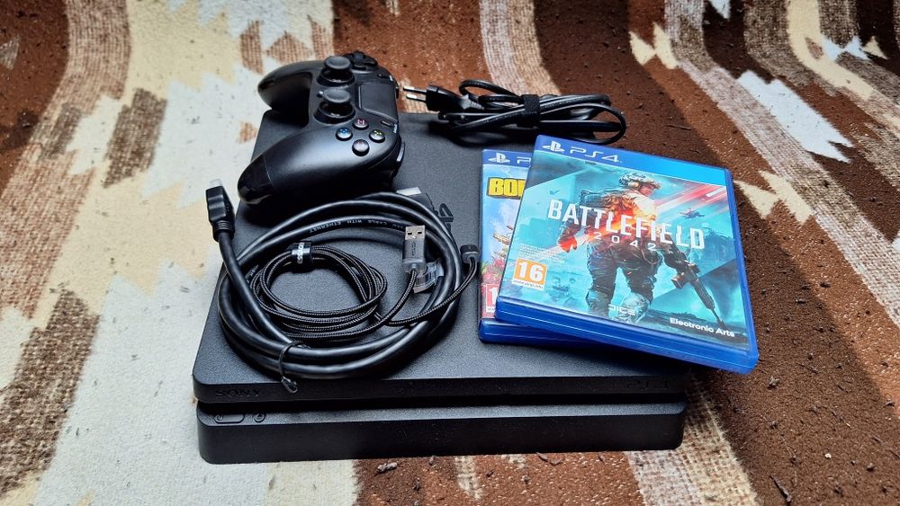 PS4 Slim 500 GB + pad + gry