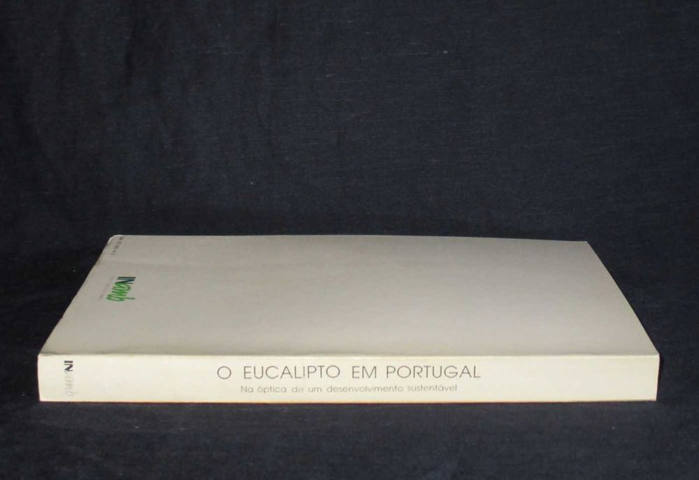 Livro O Eucalipto em Portugal José de Almeida Fernandes