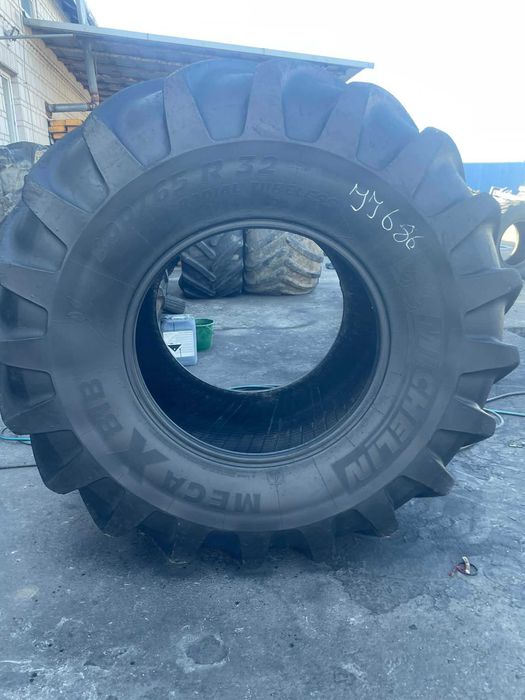 800/65R32 Michelin Megaxbib JJ686