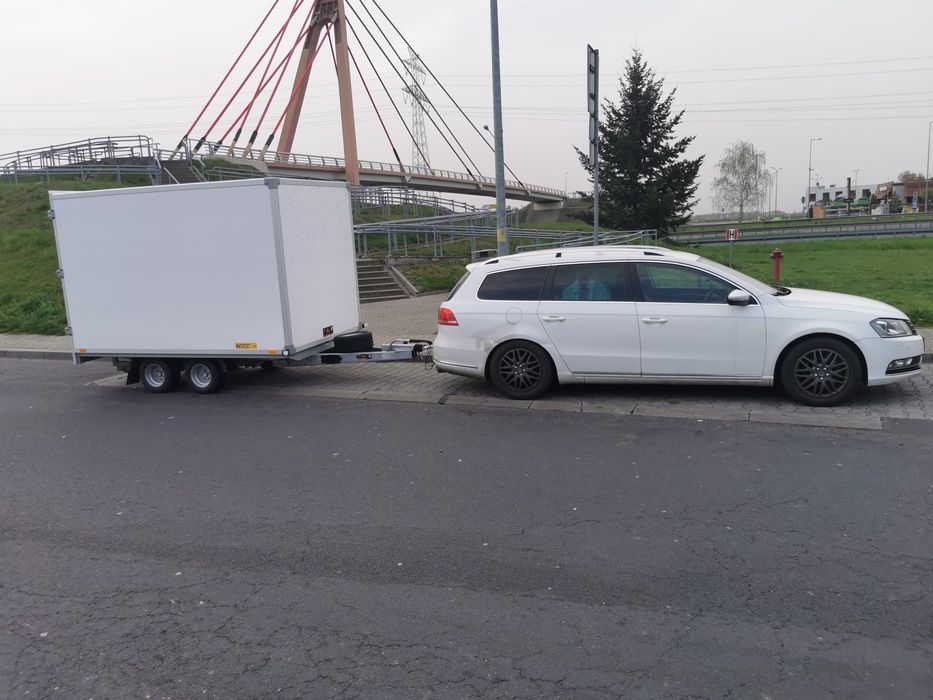 Przyczepka Kontener  Marki "WIOLA" .