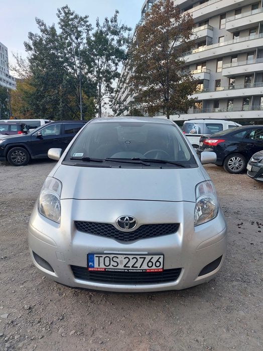 Toyota Yaris II 1.0 5d VVT-i 69KM 2010